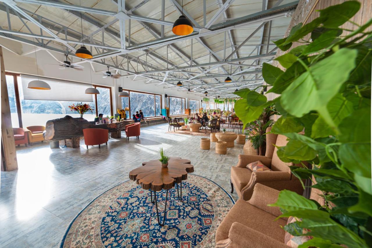 Luxus Hunza Attabad Lake Resort Karimabad  Exterior photo