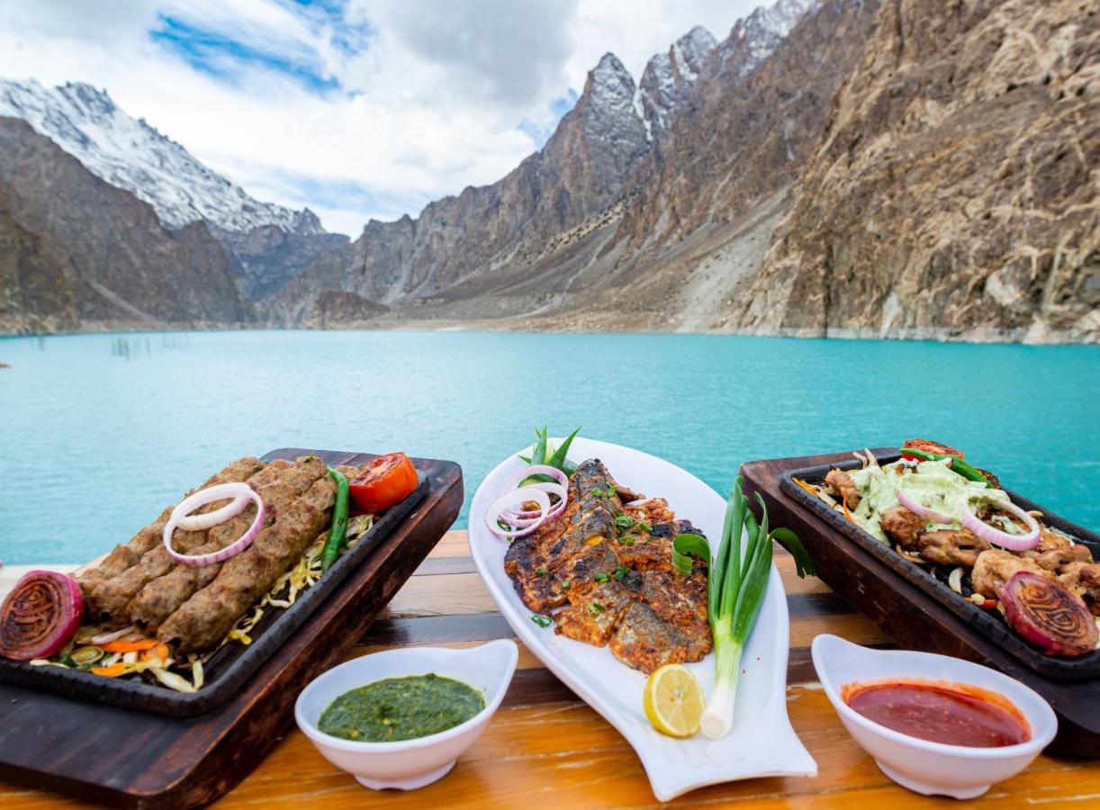 Luxus Hunza Attabad Lake Resort Karimabad  Exterior photo