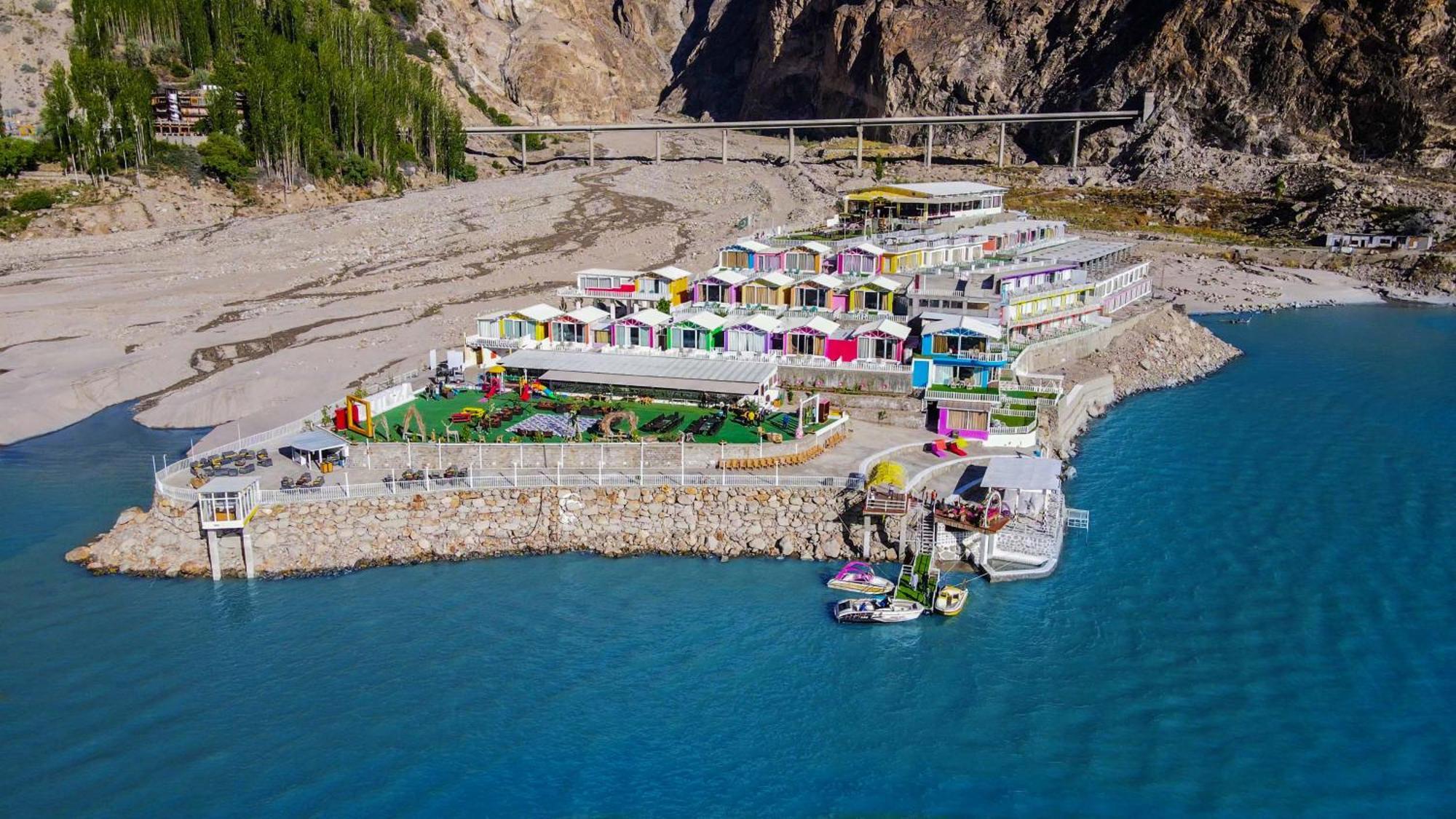 Luxus Hunza Attabad Lake Resort Karimabad  Exterior photo